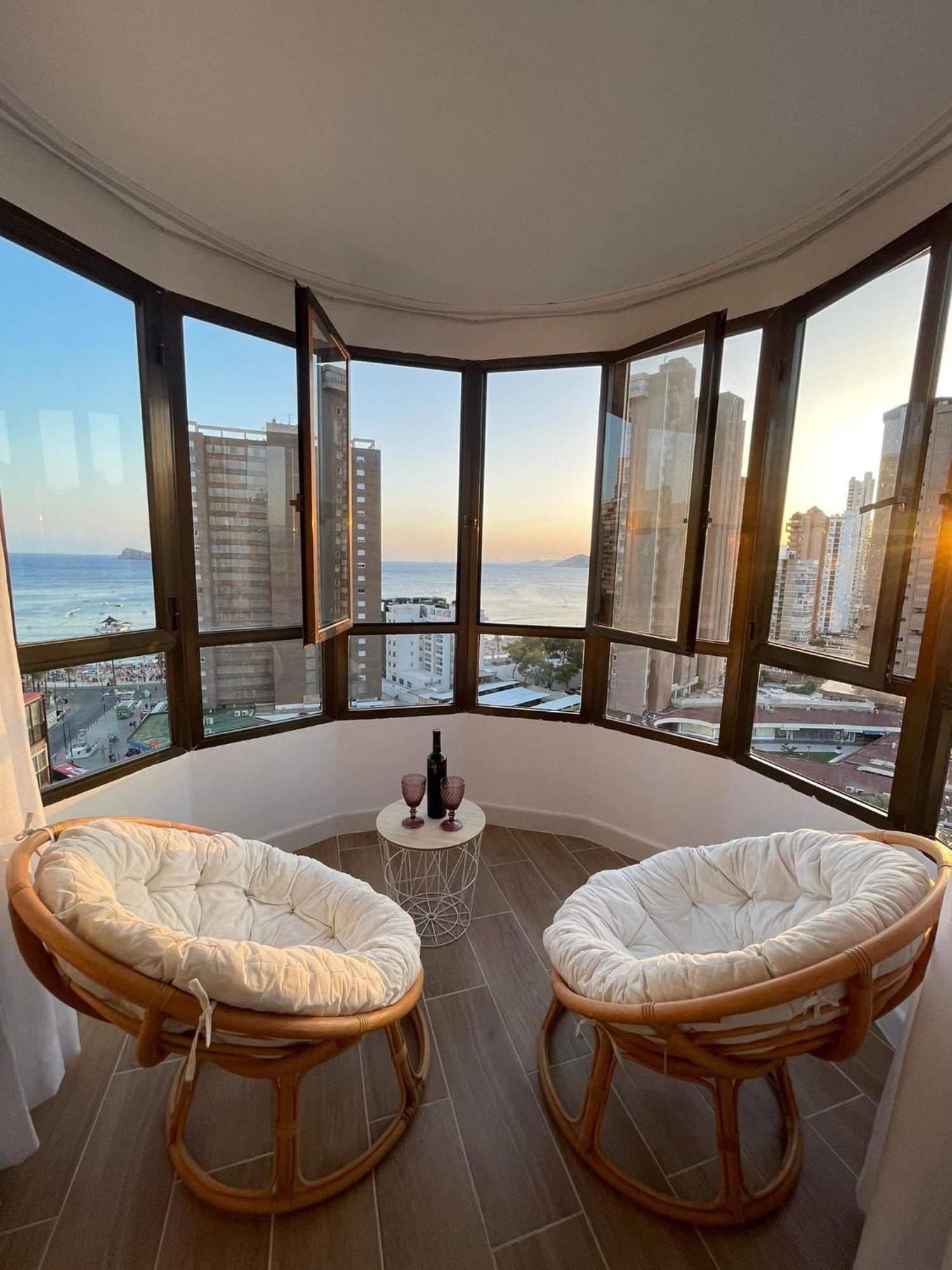 Suite Panoramic Бенидорм Екстериор снимка