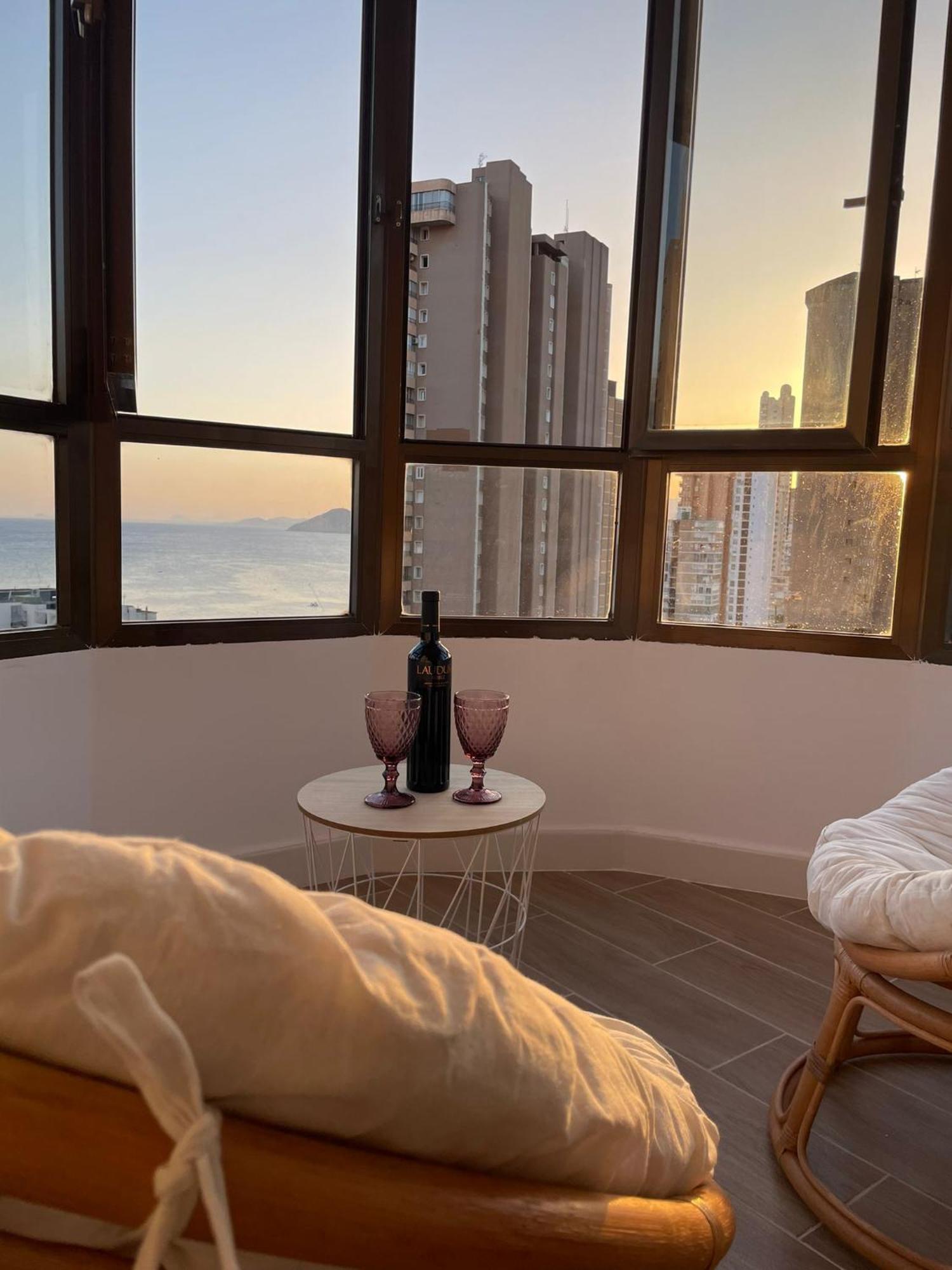Suite Panoramic Бенидорм Екстериор снимка