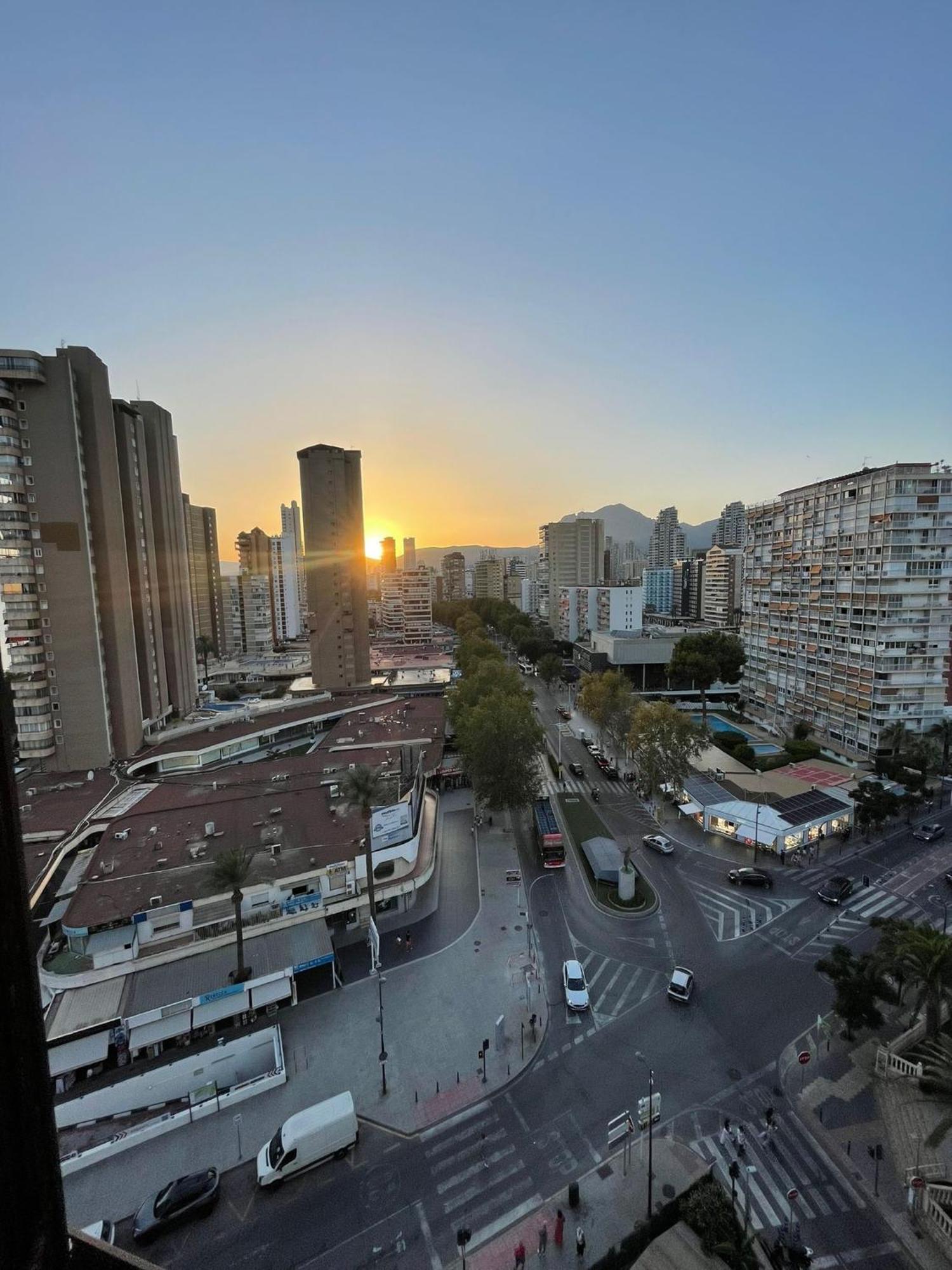 Suite Panoramic Бенидорм Екстериор снимка