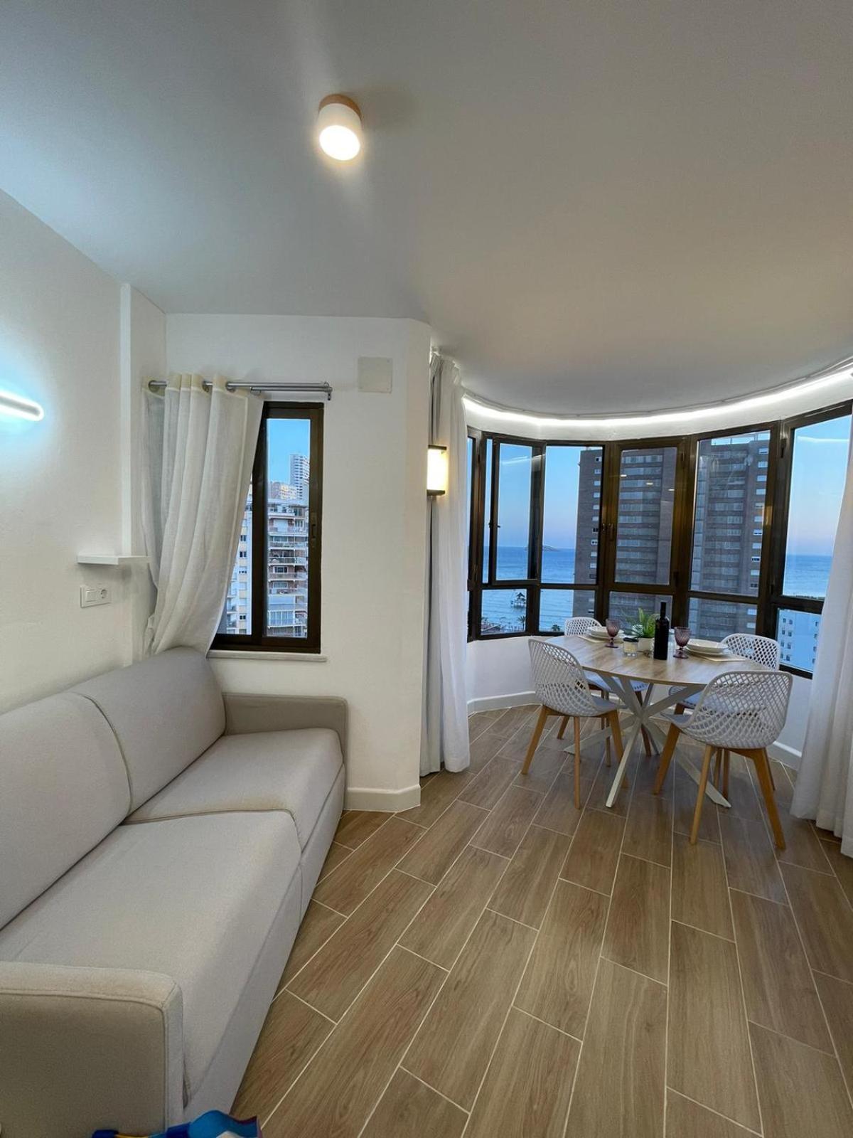 Suite Panoramic Бенидорм Екстериор снимка
