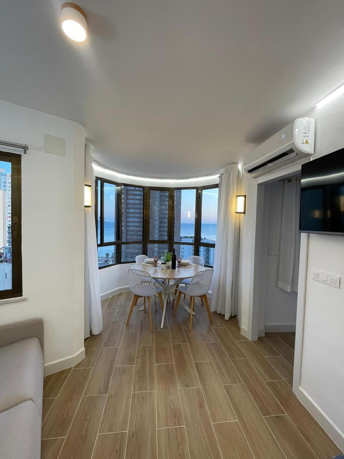 Suite Panoramic Бенидорм Екстериор снимка
